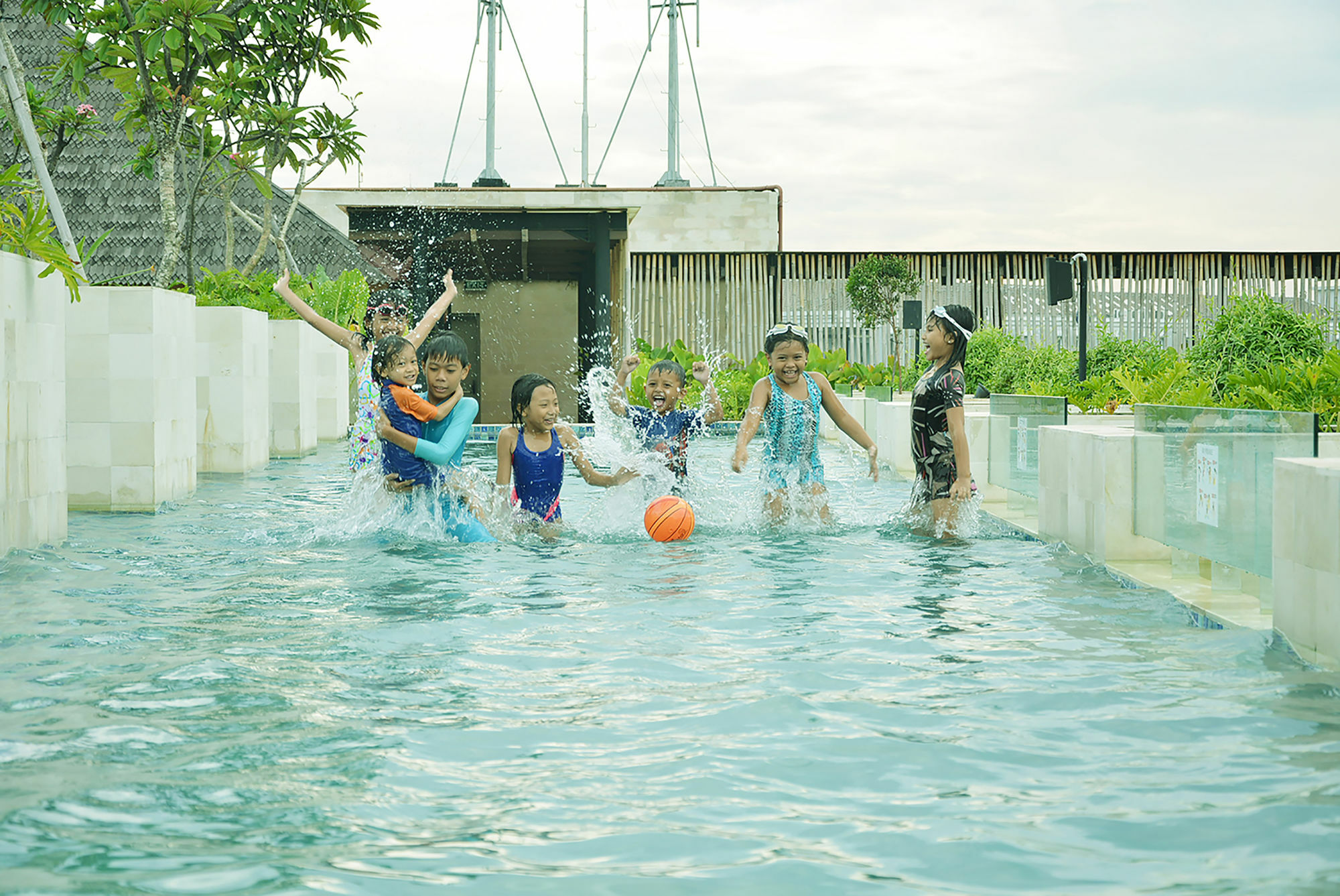 Hotel Ramada By Wyndham Bali Sunset Road Kuta Seminyak Exterior foto